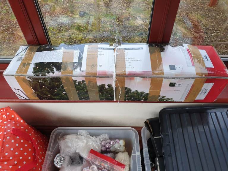 Large Christmas Decoration Bundle – Tree, Soft Toys, Paper