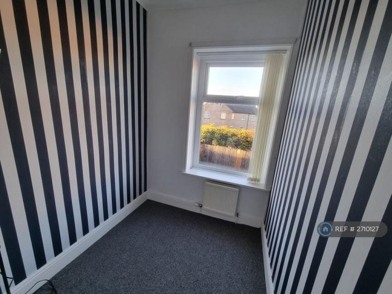 2 bedroom house in Platt Fold Street, Leigh, WN7 (2 bed) (#2710127)