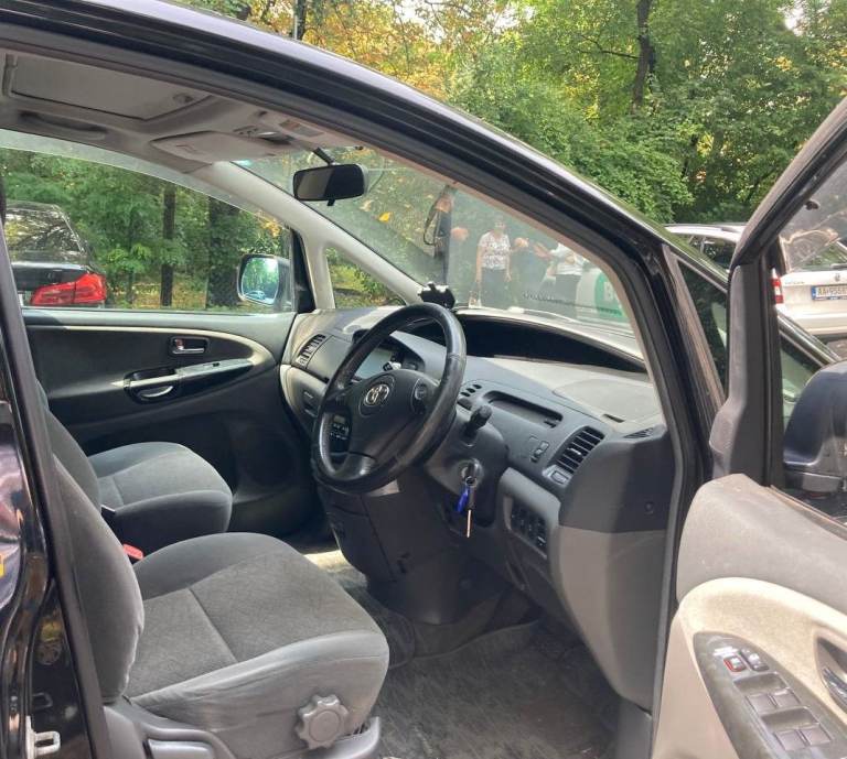 Toyota Estima, 2015/2003, 2360 (cc) bargain price