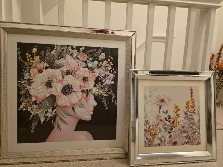 2 x Crystal Flower Art
