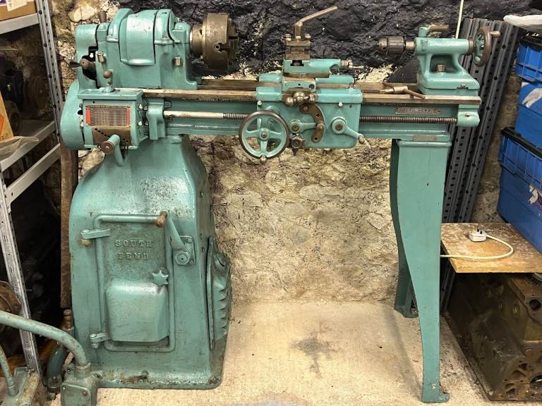 SOUTH BEND SCREWCUTTING LATHE