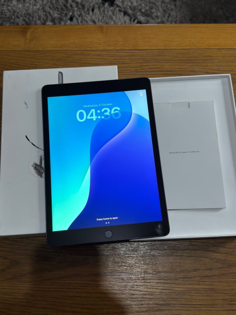 iPad 9th Generation 64GB Grey