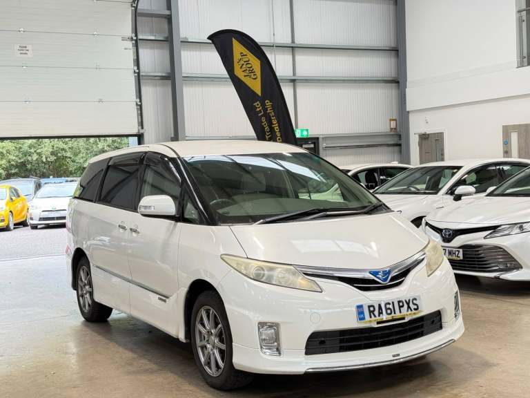 2011 Toyota Estima Toyota Estima Hybrid Petrol Pearl White 2011 7 Seater  2.4L