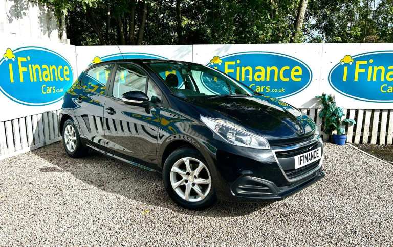 CAN'T GET CREDIT? CALL US! Peugeot 208 1.0 PureTech Active - £99 DEPOSIT, £31 PER WEEK