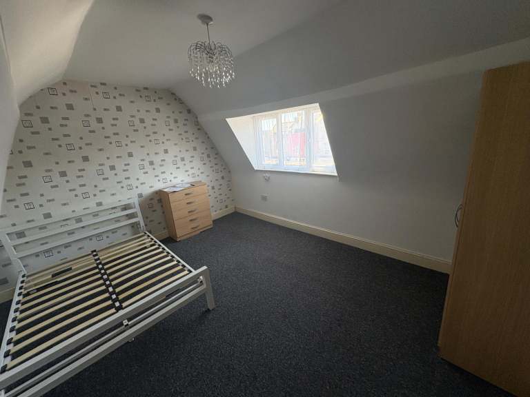1 bedroom flat in Studio Flat – High Road, Tottenham N17