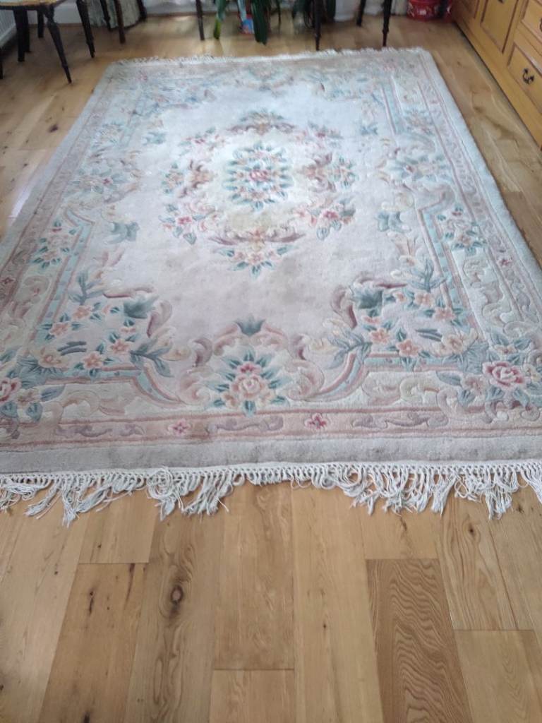 Luxurious Original Chinese wool rug in very good condition + DELIVERY