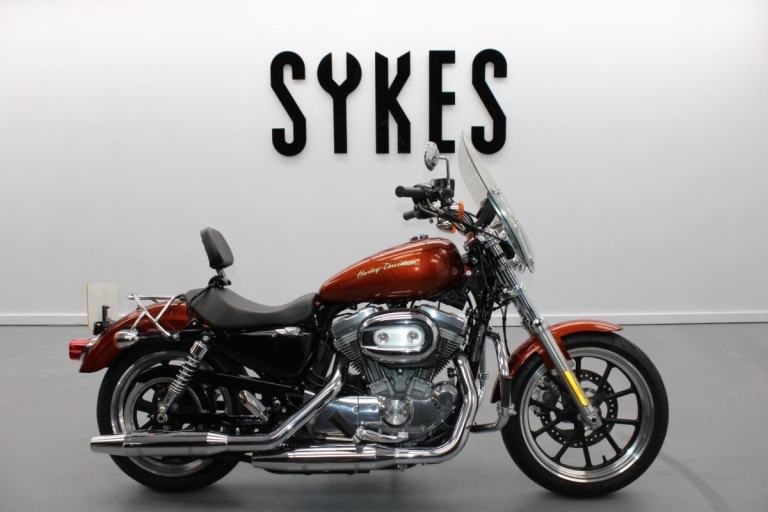 2014 Harley-Davidson XL883L Sportster Super Low in Custom Burnt Orange Flake