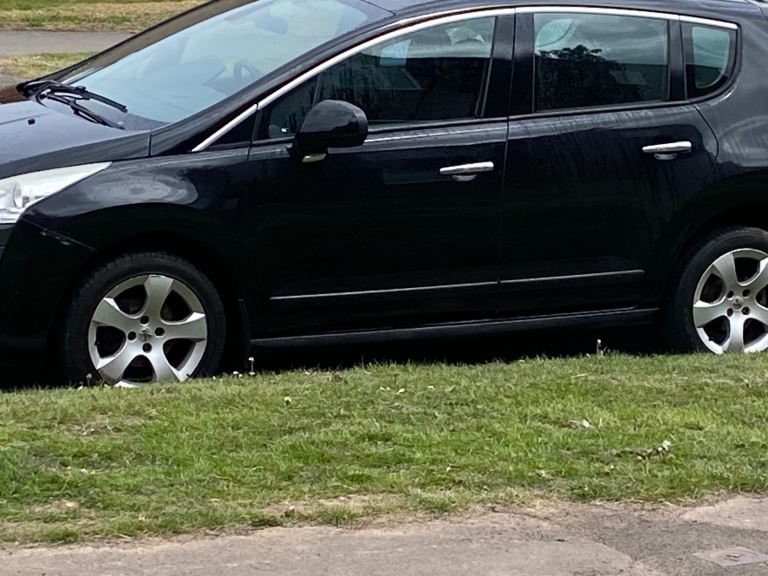 Peugeot, 3008, Hatchback, 2012, Semi-Auto, sports 1560 (cc), 5 doors