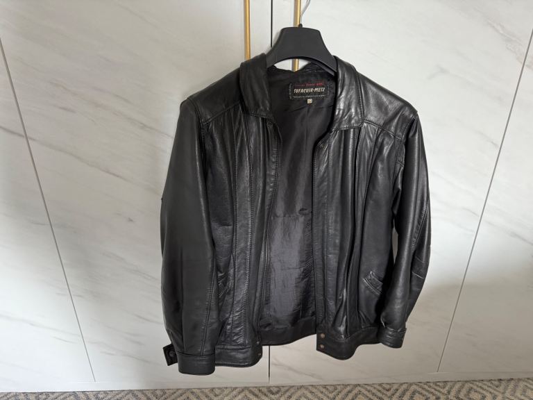 In excellent condition Men black leather jacket size 52
