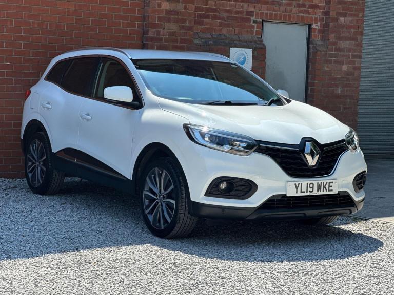 2019 Renault Kadjar 1.3 TCe Iconic Euro 6 (s/s) 5dr HATCHBACK Petrol Manual