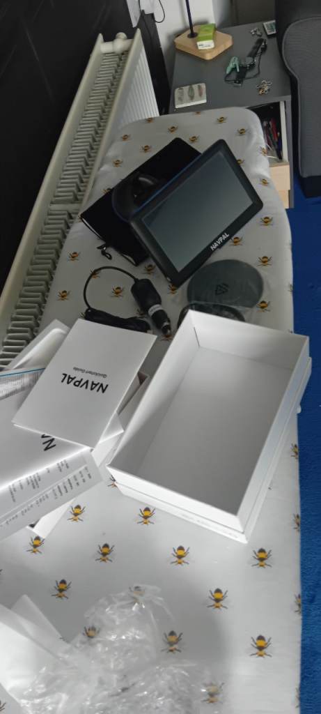NAV PAL GPS Sat Nav for Car/Truck with Box