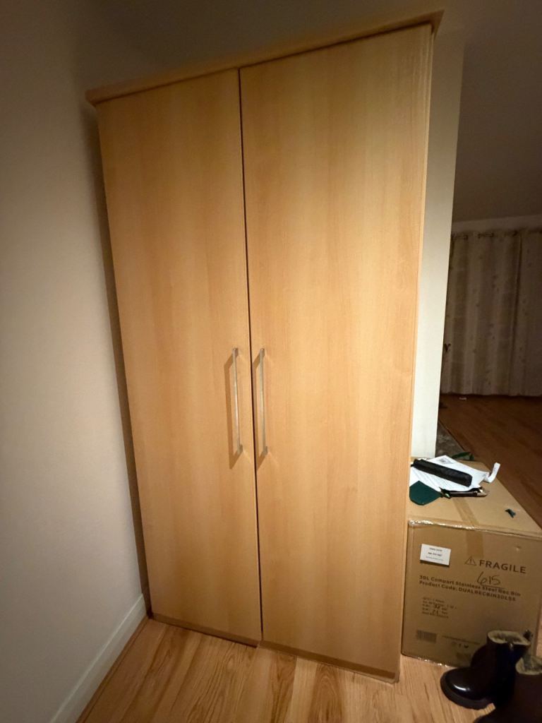 2 door wardrobe free