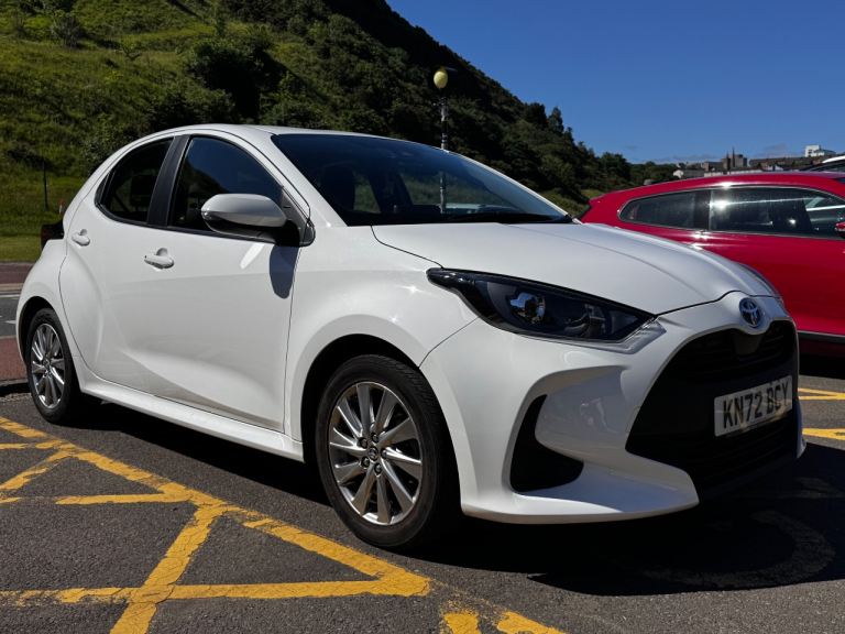 Toyota, YARIS, Hatchback, 2022, Other, 1490 (cc), 5 doors