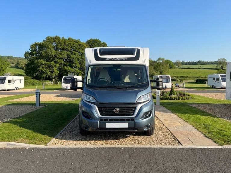 2022 Swift Escape 694
