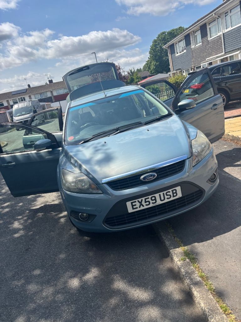 Ford focus 2009 1.6 low milage
