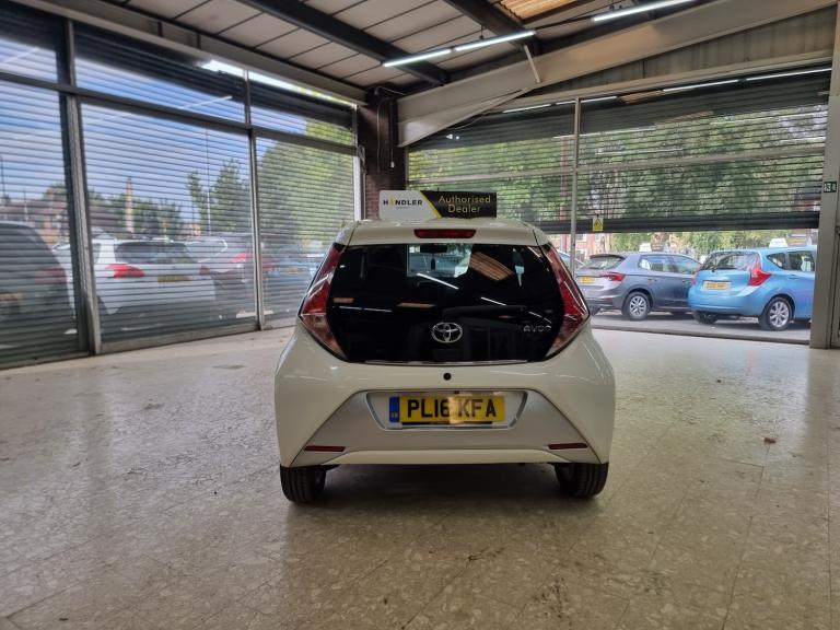2016 Toyota AYGO 1.0 VVT-i X-Pure 5dr HATCHBACK Petrol Manual