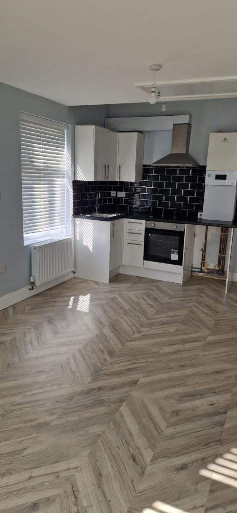 Studio Available for Rent – IG11