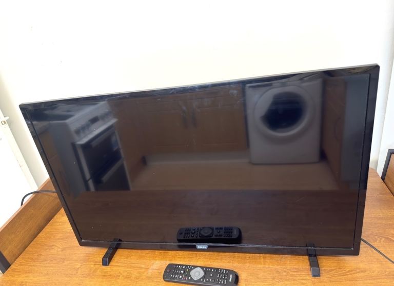 Philips 32 Inch Ultra Slim HD Tv