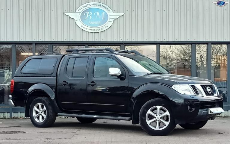 NISSAN NAVARA 2.5 dCi Tekna Black Manual Diesel 2015