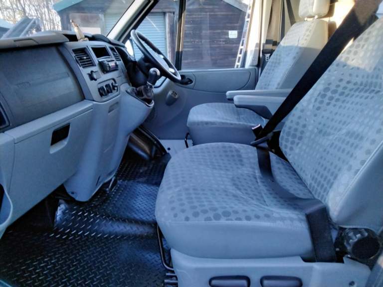 PLEASE BE AWARE THIS VEHICLE HAS BEEN STOLEN 