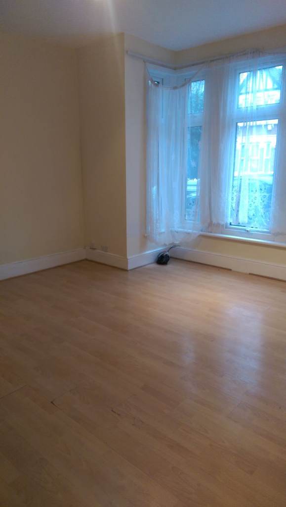 3 Bedroom ground floor flat available on Audley Gardens IG3