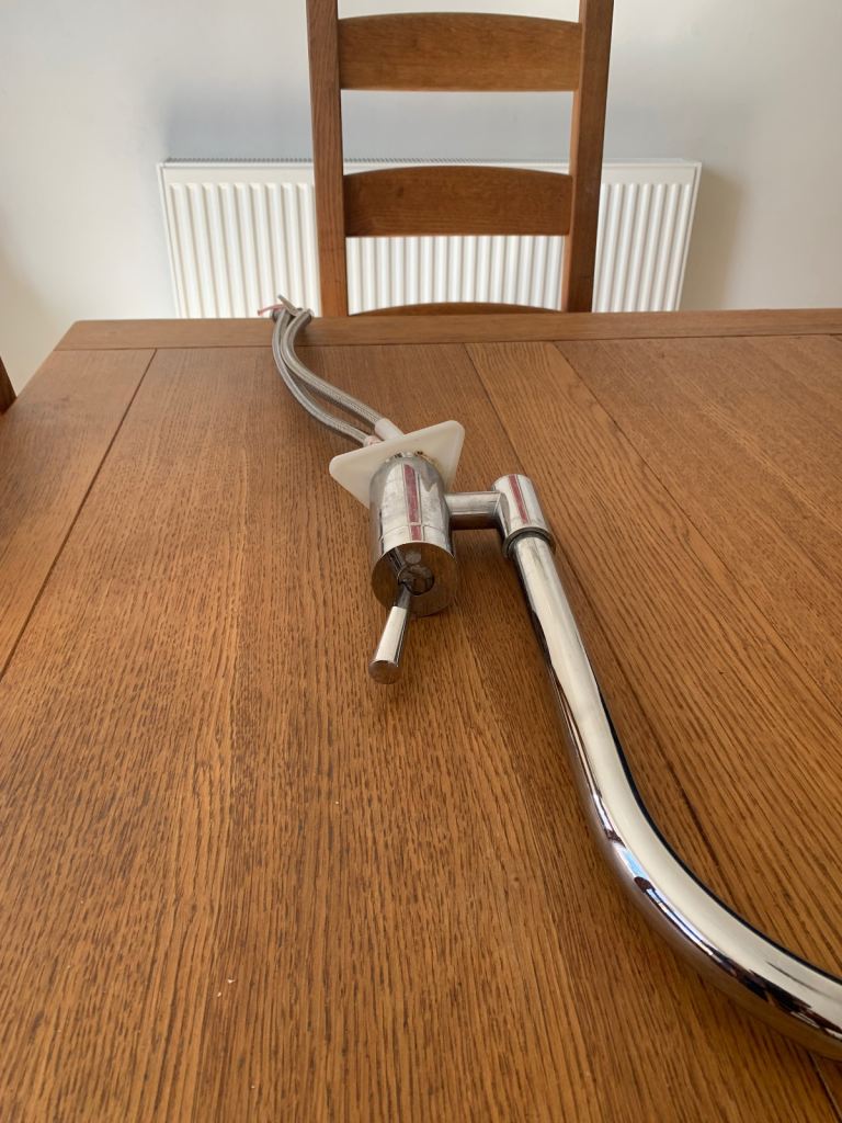 Kitchen tap in excellent condition 