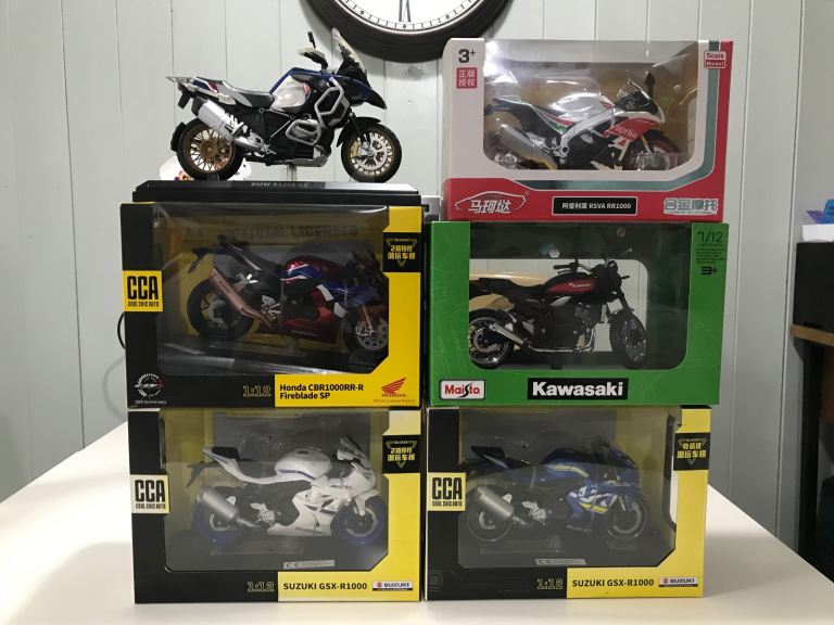 Collection of 5 New Die-Cast Model Motorbikes in Boxes