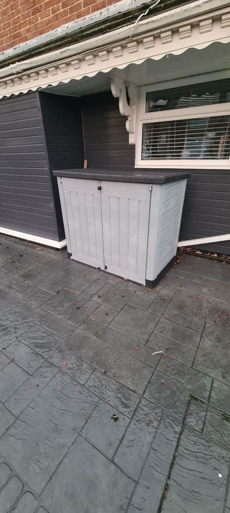 Keter wheelie bin storage box