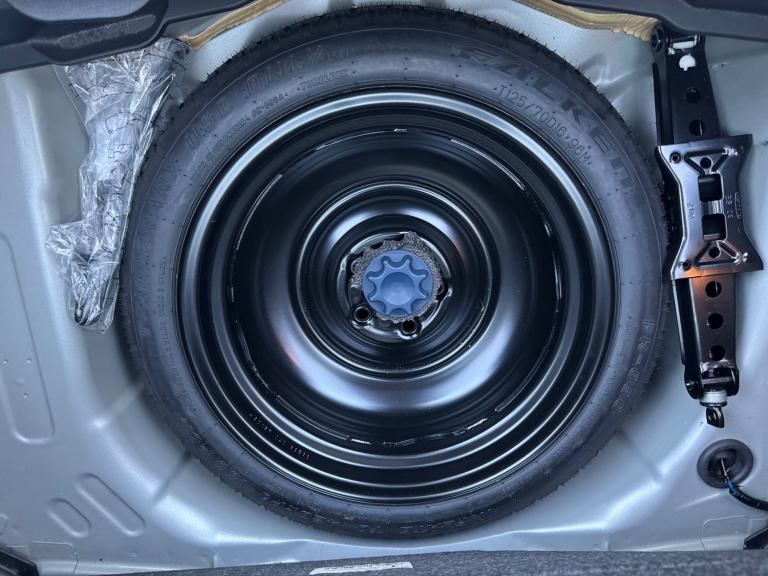 2022 Mazda 2 HYBRID  1.5h Agile CVT Euro 6 (s/s) 5dr Toyota Yaris Hybrid Auto