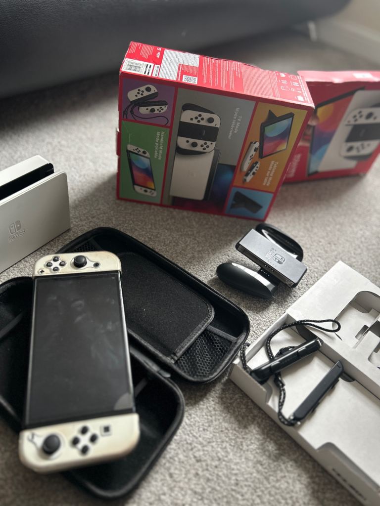 Nintendo Switch OLED Model White – Like New, Barely Used + Carrying Case