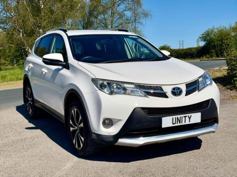 2015 Toyota RAV4 2.0 D-4D Invincible 4WD Euro 5 (s/s) 5dr Manual SUV Diesel Manual