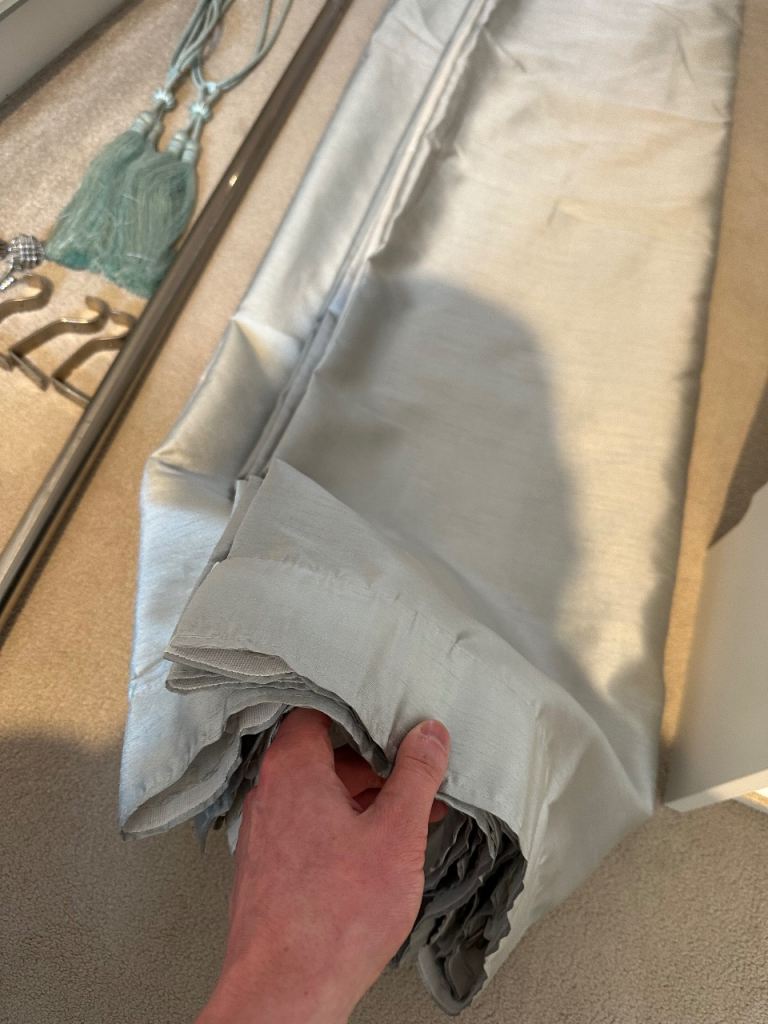 Curtain Set