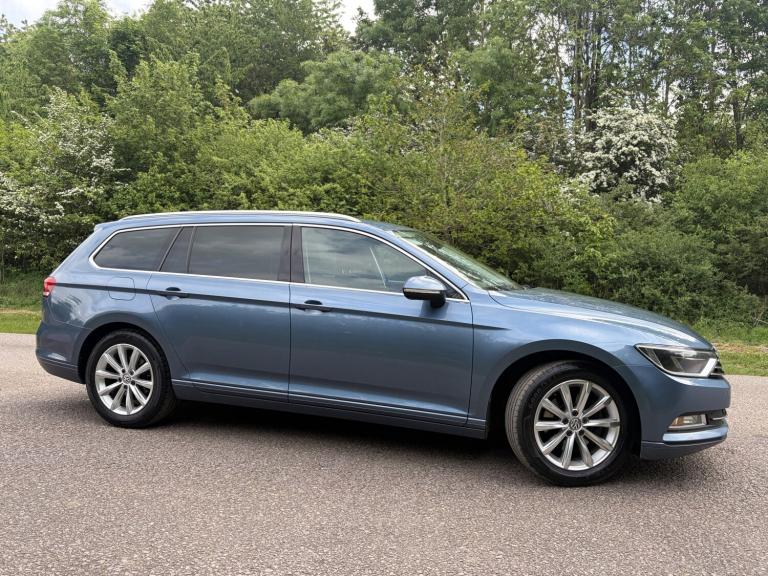 VOLKSWAGEN PASSAT 1.6 TDI SE Business 2018
