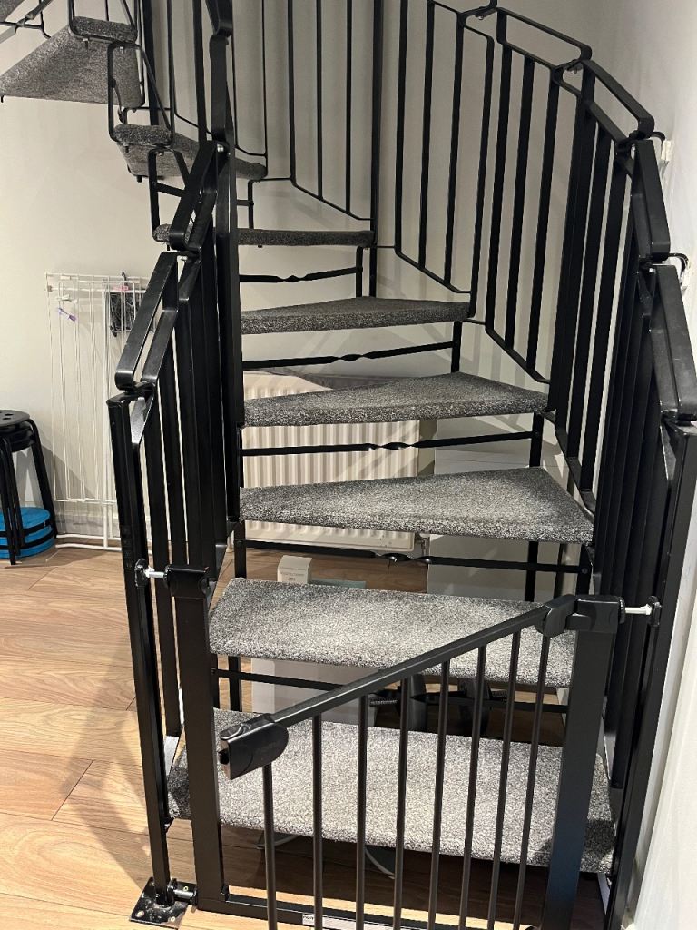Metal portal stairs case
