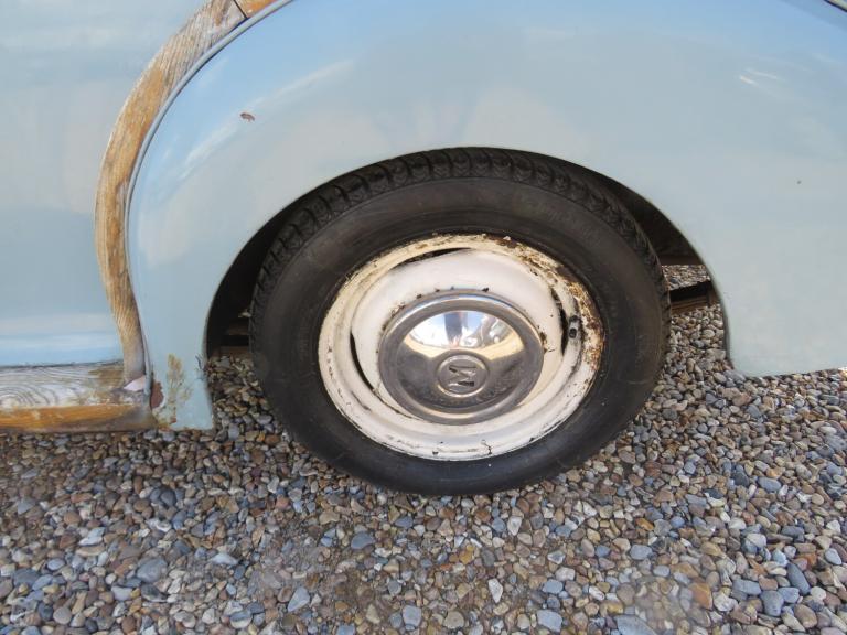 1963 Morris 1100 Traveller winter project Estate Petrol Manual