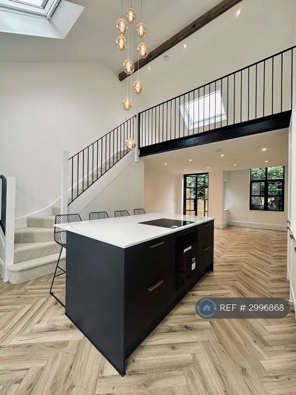 3 bedroom house in Canterbury Road, Dover, CT15 (3 bed) (#2996868)