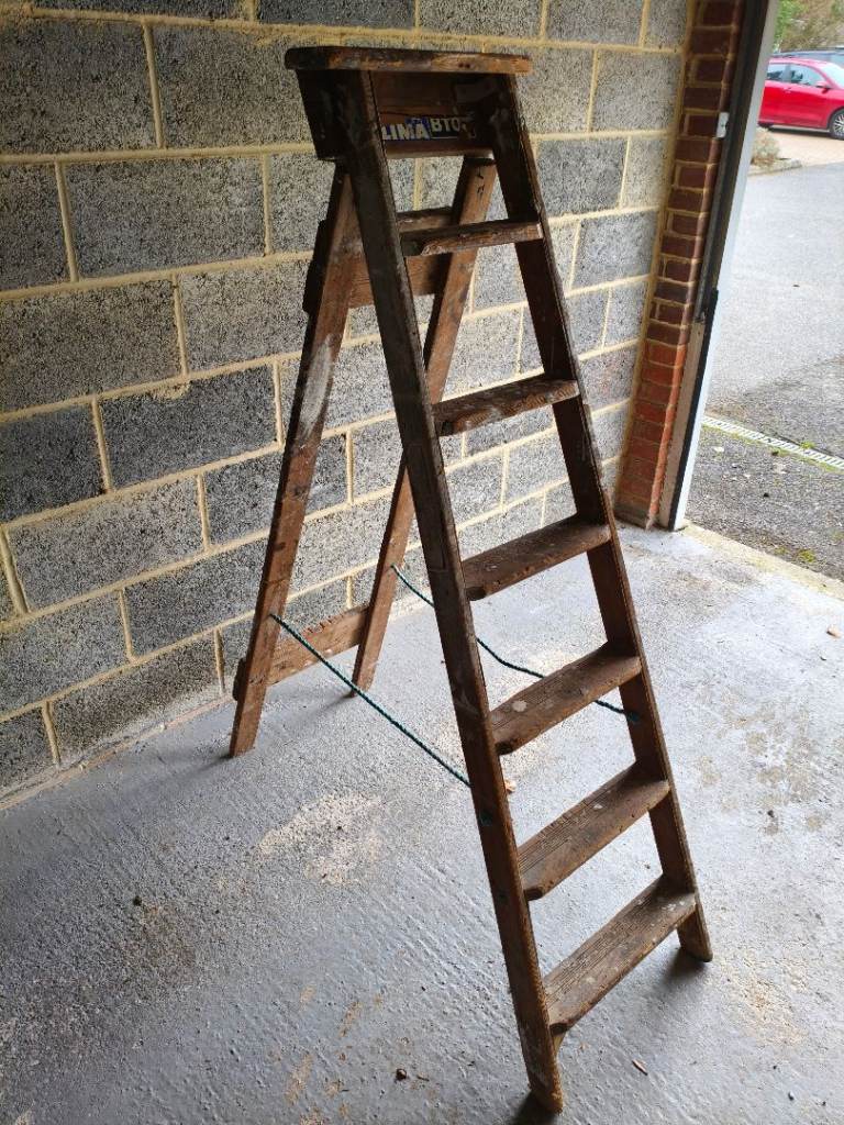 Wooden Step Ladder