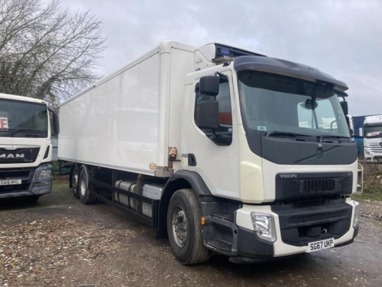 2017 VOLVO FE280 