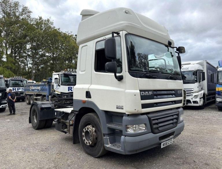 2011 DAF CF85.410 4X2 TRACTOR UNIT