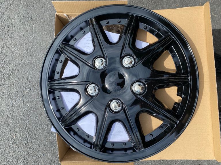 Revolution Wheel Covers - black
