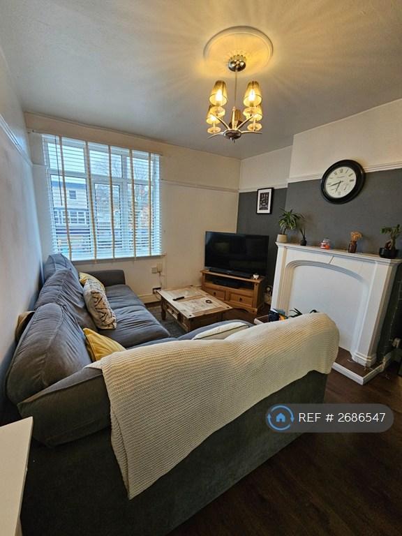 2 bedroom flat in Jacey Buildings, Sutton Coldfield, B72 (2 bed) (#2686547)