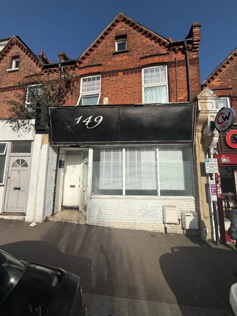 READY TO MOVE IN "MODERN OFFICE/RETAIL SPACE" - SE25 4UY