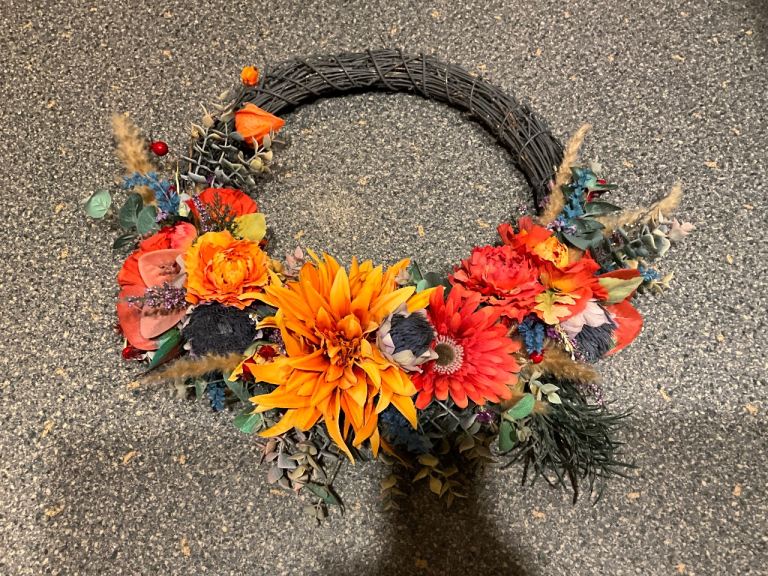 LARGE  wicker wreath about 41com round on wicker base. Convert for different occasions/season