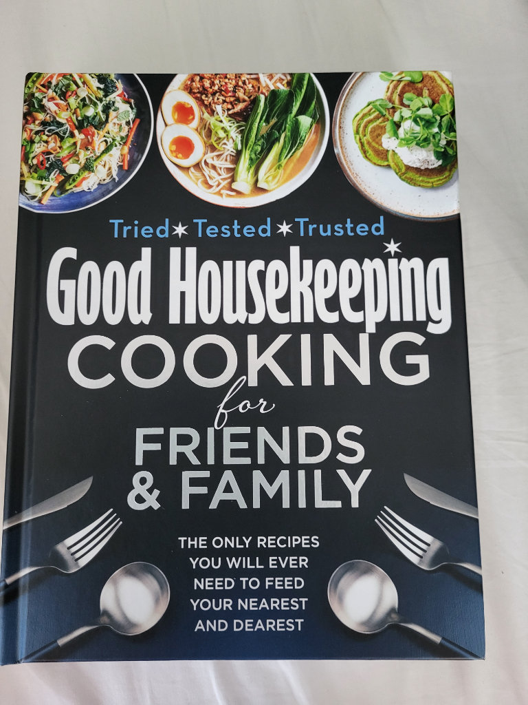 Good Housekeeping cookbook (hardback)- Friend s and Family- brand new