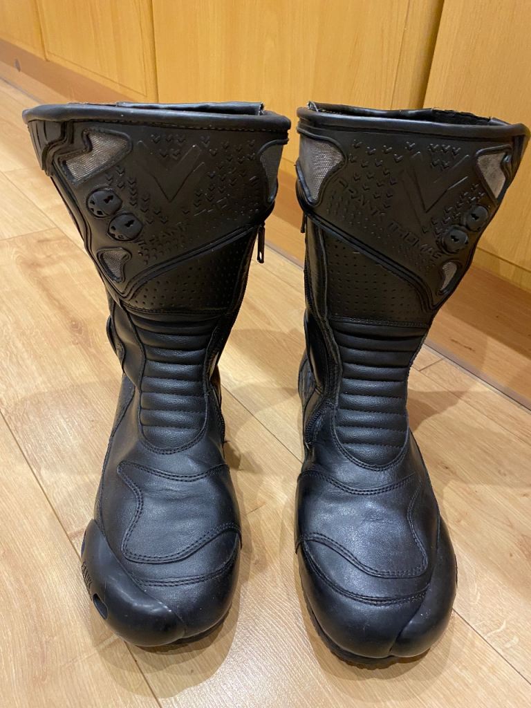 Men’s motorbike boots