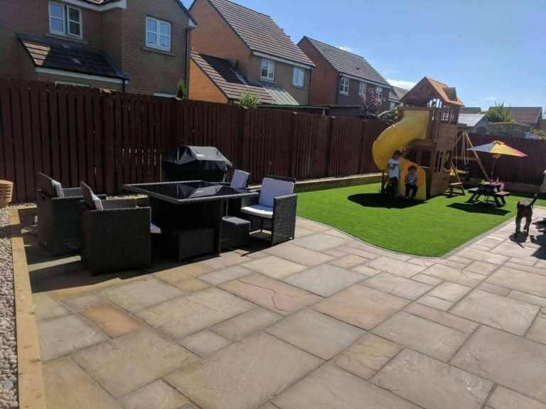 Landscaper | Artificial Grass | Porcelain Patios | Fencing | Driveways | Decking