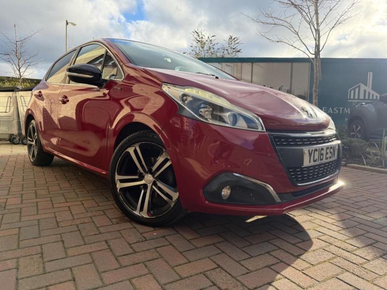 2016 Peugeot 208 1.2 PureTech GT Line Euro 6 (s/s) 5dr HATCHBACK Petrol Manual
