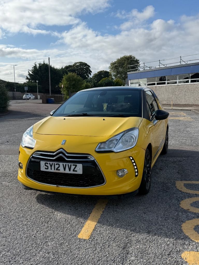 Citroen, DS3, Hatchback, 2012, Manual, 1560 (cc), 3 doors