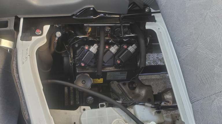 Mitsubishi minicab pickup 650cc 4wd fresh japanese import only 18k miles 07