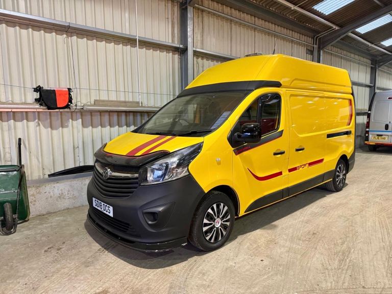  2018 Vauxhall vivaro sport  long and high 😎 super rare model ideal camper 😎